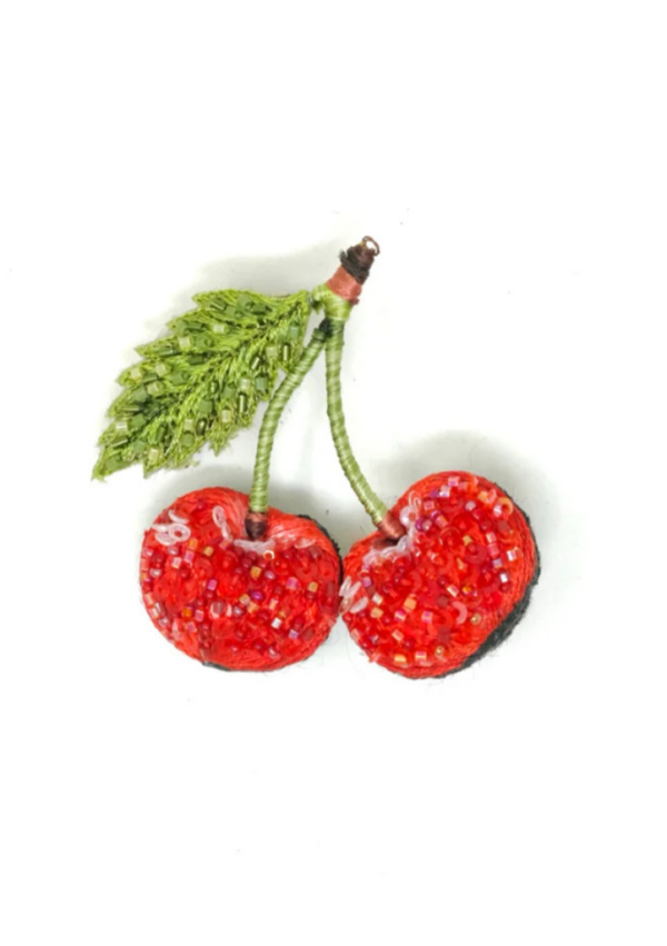 noir-animal-broche-trovelore-north-star-cherry-brooch-pin-2